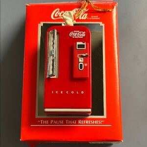 1989 ENESCO Coca-Cola Red Ice Cold Vending Machine Ornament